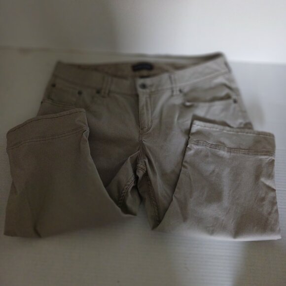 Marmot Capris Pants Size 12 Cotton Blend - Picture 11 of 12